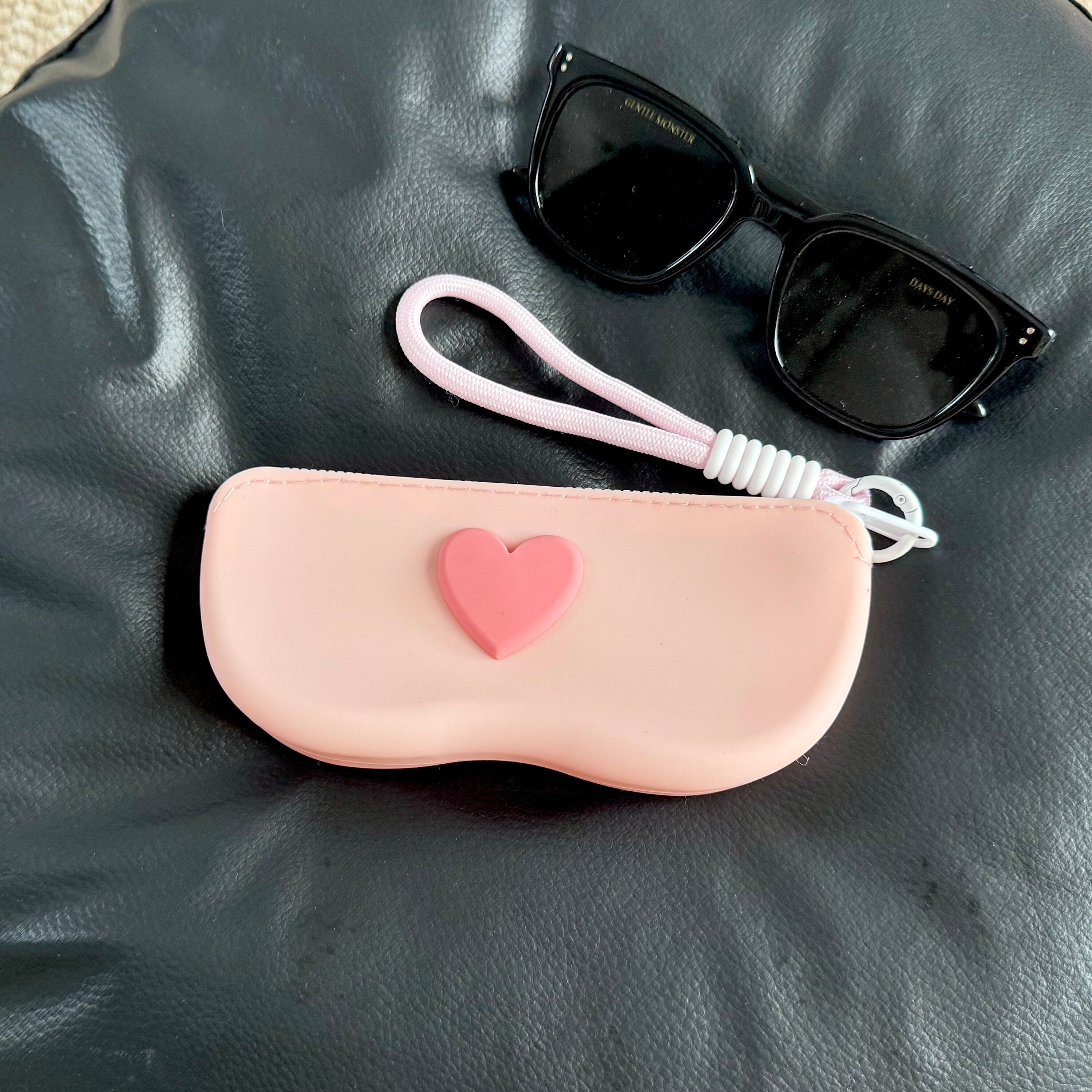 Portable Anti-Pressure Sunglasses Storage Bag