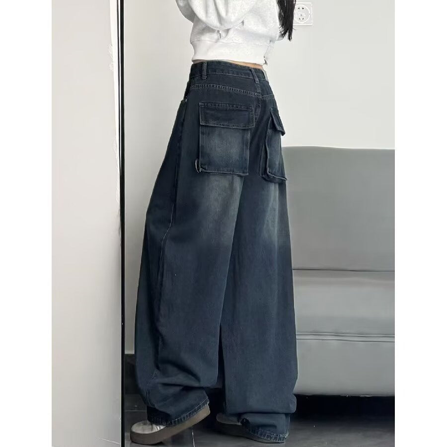 Blue straight-leg jeans
