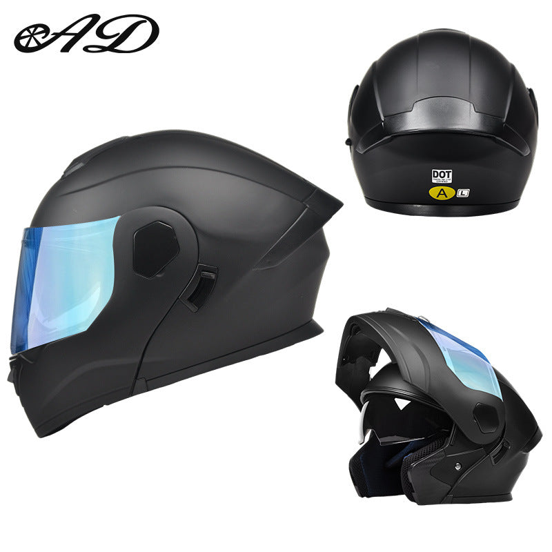 Motorcycle helmet with good ventilation in summer