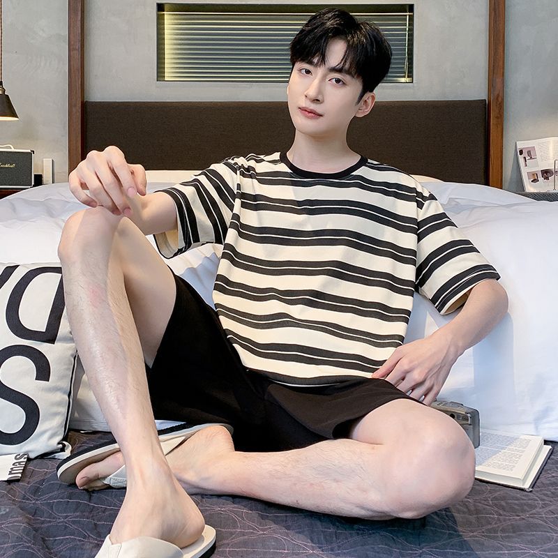 Men's short-sleeve loose-fit top