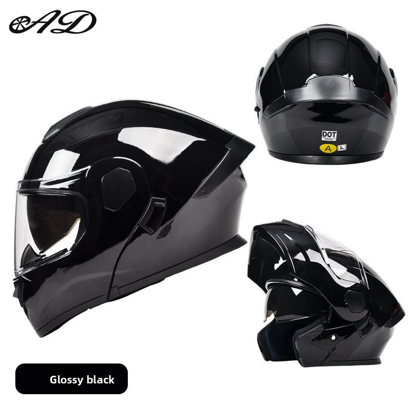 Motorcycle helmet with good ventilation in summer