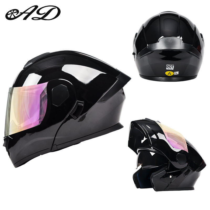 Motorcycle helmet with good ventilation in summer