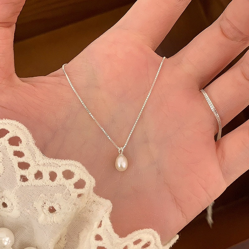Baroque Pearl Pendant Necklace