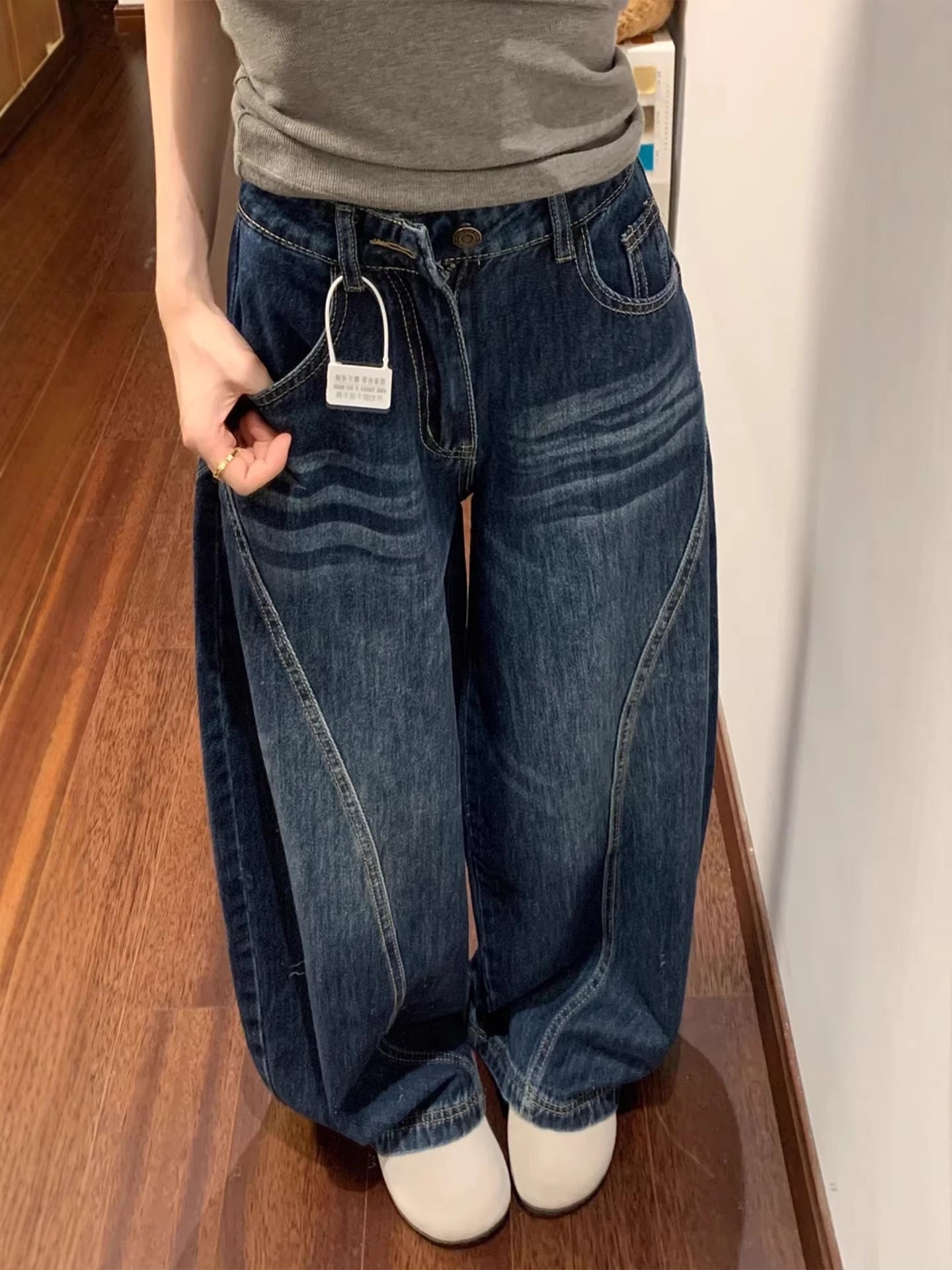 Women's High-Waisted Wide-Leg Scimitar Jeans